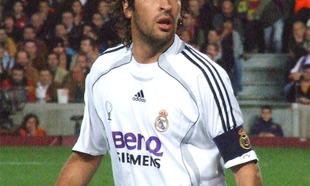 ‘Chúa nhẫn’ có thực sự khó dùng trong FIFA Online 3?