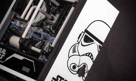 Mê Star Wars, game thủ Việt này chi tới 50 triệu chế máy tính 'Trooper' đẹp mê hồn