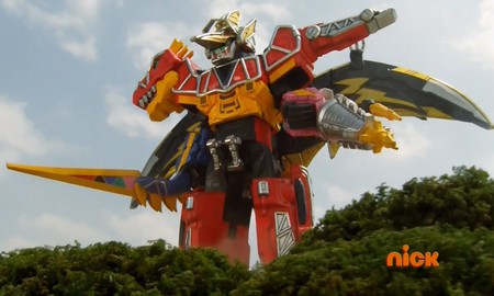 Những món vũ khí "khủng" nhất mà robot khổng lồ của nhóm Power Rangers từng sử dụng