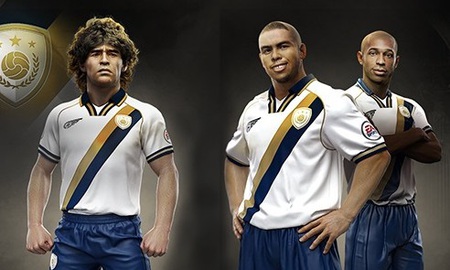 FIFA Online 3: 3 thẻ huyền thoại của loại thẻ cầu thủ Ultimate Legend chính thức lộ diện hôm 29/6