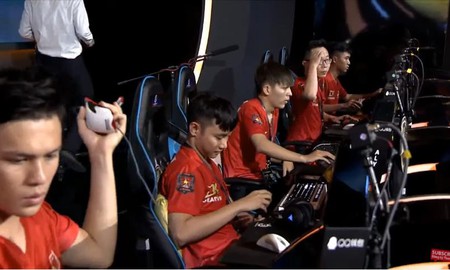 Đội tuyển Đột Kích Việt Nam dừng chân ở Bán Kết, "ẵm" phần thưởng hơn 568 triệu đồng tại CFGI 2017