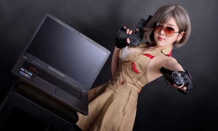 Nóng như ngày hè 40 độ, nữ thần Athena của Đột Kích bước ra ngoài đời đẹp mê hồn