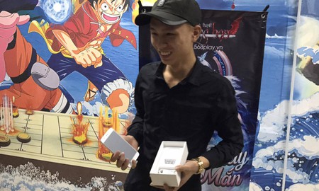 2 game thủ Việt trúng iPhone7 và OPPO F1s nhờ chơi Truyền Thuyết Phong Bạo