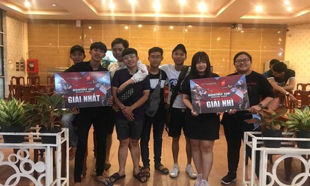 CrossFire Legends: Chùm ảnh ấn tượng của các team đoạt giải Monthly Cup tại 7 tỉnh thành