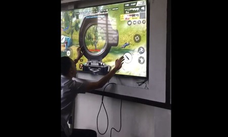 Khó tin rằng PUBG Mobile - Rules of Survival lại có thể chơi theo kiểu 'siêu khổ' thể này