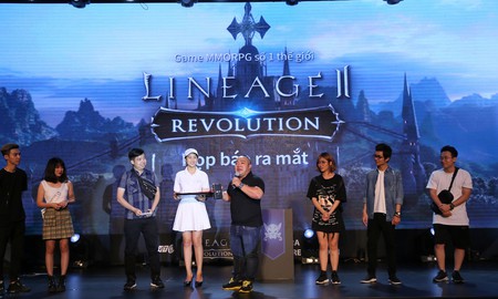 Lineage 2: Revolution đã tỏa sáng rực rỡ trong buổi ra mắt như thế nào?