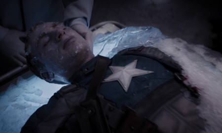 Đã có câu trả lời giải thích vì sao Captain America có thể sống sót sau khi đóng băng?
