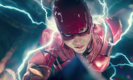 Hé lộ thiết kế bộ trang phục mới toanh cực "chất" của người hùng Tia Chớp Flash