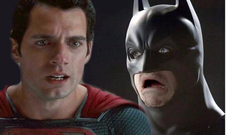 Bạn có biết: Superman và Batman đã từng xúc động phát khóc khi nhìn thấy quái vật... "xếp hình"