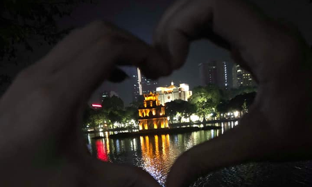 Sợ bị “bán thận”, nữ game thủ vẫn liều mình bay gần 2000km ra Hà Nội để gặp người yêu trong PUBG Mobile