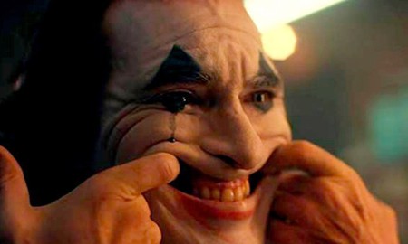 Vượt mặt Avengers: Endgame, Joker mới xứng là bộ phim chuyển thể từ comic hay nhất 2019?