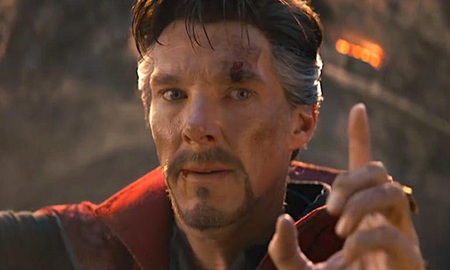 Lý do tại sao Doctor Strange lại chỉ dùng sức mạnh của mình để ngăn chặn dòng nước trong trận chiến cuối cùng của Avengers: Endgame