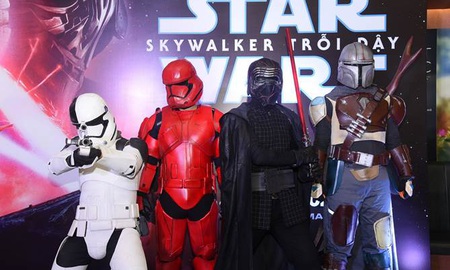 Cộng đồng fan Việt Nam nô nức tham dự buổi ra mắt Star Wars: Skywalker Trỗi Dậy tại Hà Nội