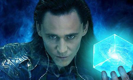 Hé lộ bằng chứng cho thấy hãng Marvel đã thay đổi kế hoạch biến Tesseract thành một viên đá Vô Cực