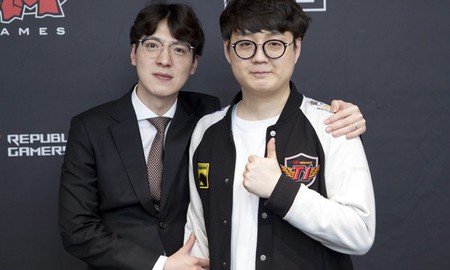 HLV KkOma: "Độ gắn kết của chúng tôi chưa đạt 100%, nhưng nó có nghĩa là tập thể SKT T1 vẫn có thể phát triển hơn nữa"