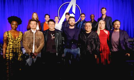 Dàn diễn viên Avengers: Endgame khuyên các fan "đừng dại" dự đoán trước cái kết