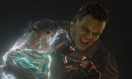 Biên kịch Spider-Man: Far From Home giải thích về cú búng tay của Hulk trong Avengers: Endgame