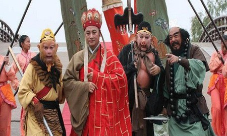 Bé gái học lớp 5 phát hiện hạt sạn lớn trong 'Tây du ký'