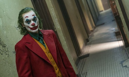 Tổng hợp 15 Easter Egg chỉ fan cứng mới soi được trong The Joker (2019)