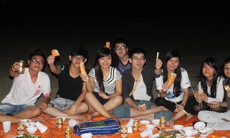 Game thủ Audition mở tiệc BBQ ngay trên bãi biển