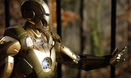 Chiêm ngưỡng mô hình Iron Man mạ vàng "kịch độc"