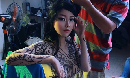 Thêm một bộ bodypainting cực nóng bỏng của làng game Việt