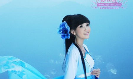 Tiểu A Sa đẹp dịu dàng trong Cửu Âm Chân Kinh