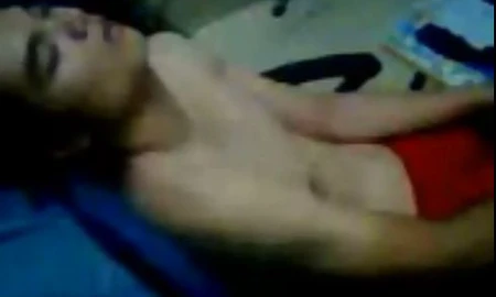 Bá đạo game thủ ngủ gật vẫn chiến được game