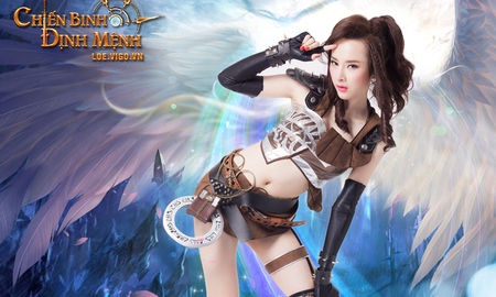 Angela Phương Trinh nóng bỏng với cosplay game 16+ Chiến Binh Định Mệnh
