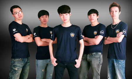 Tổng hợp kết quả ngày thi đấu thứ nhất LMHT DCSA mùa xuân