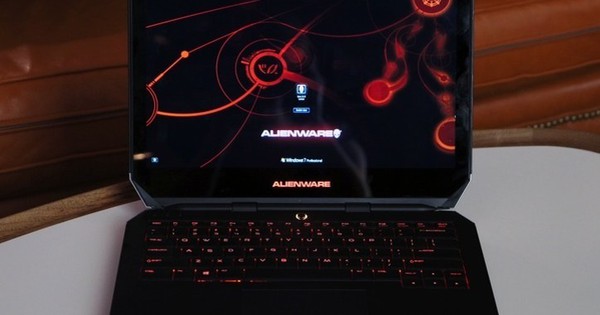 Alienware hé lộ laptop chơi game nhỏ gọn mới